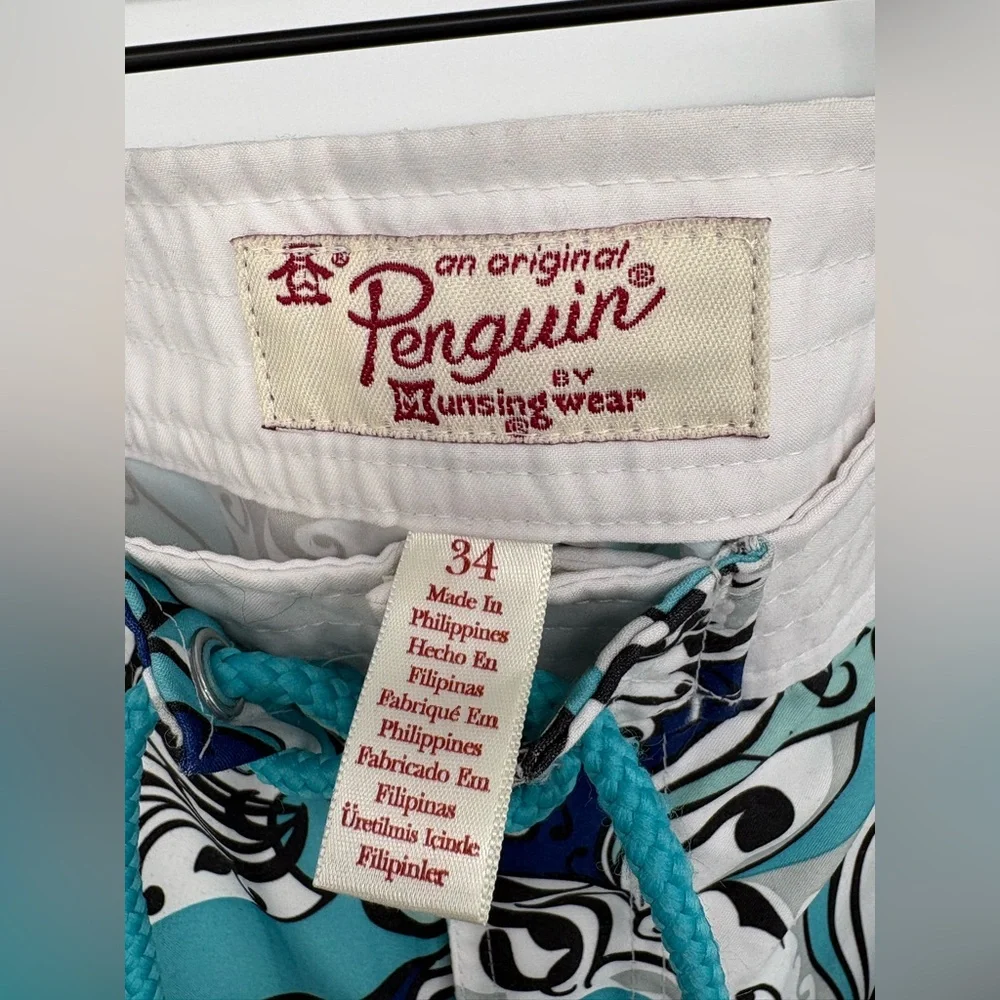 PENGUIN by Munsingwear Board Short Teal, Navy & White Patterned Mens 34